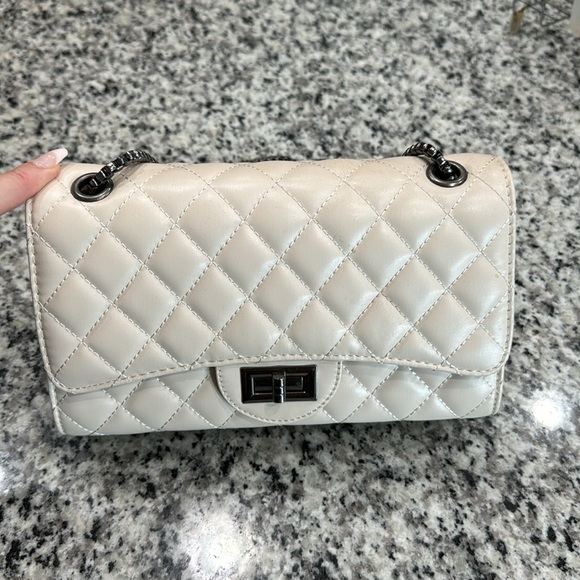 Quilted dual Crossbody shoulder purse~ - Picture 3 of 10